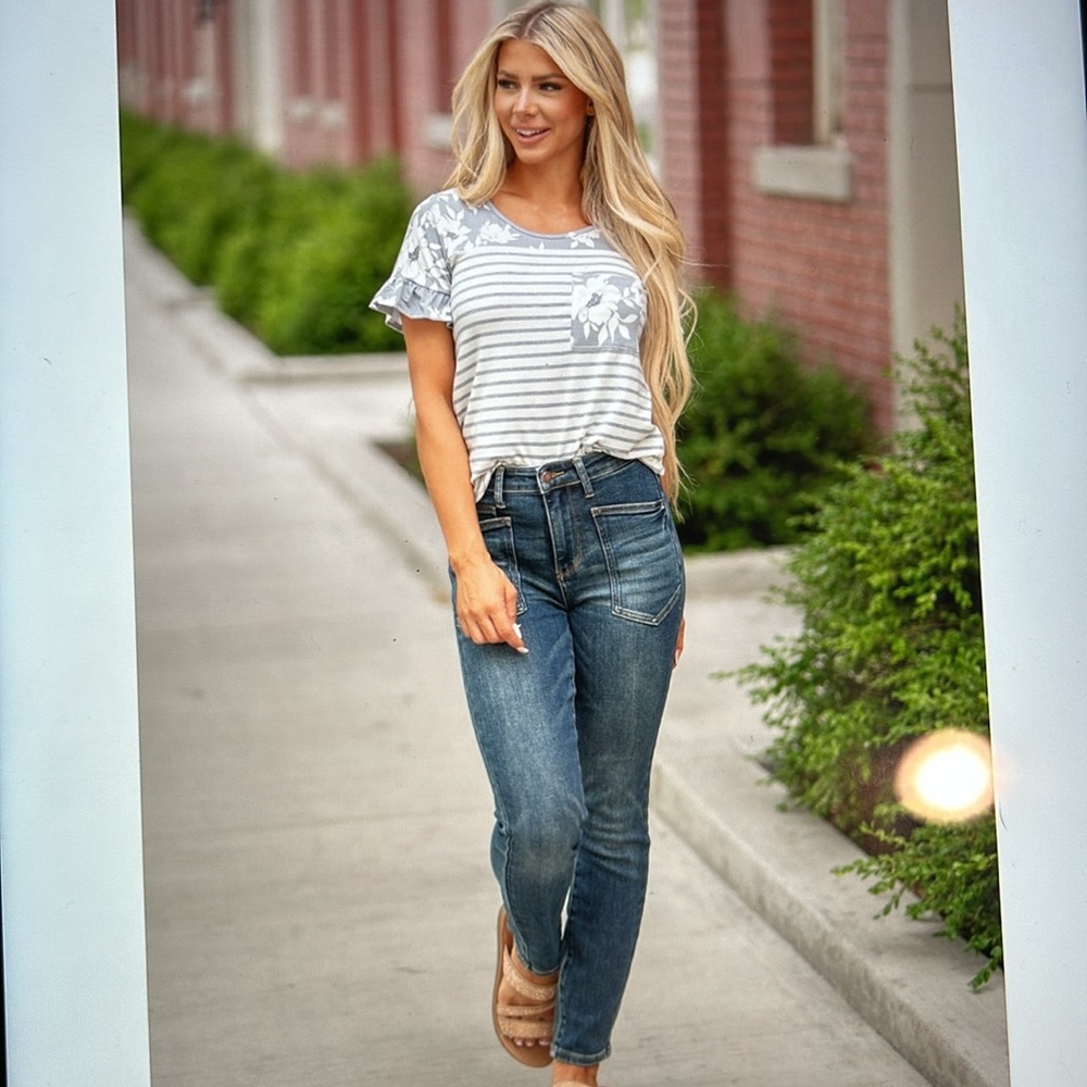 NWOT Judy Blue Have a Good Day High Rise Relaxed Fit Jeans Size 1/25